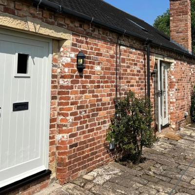 cottage door spraying  - Spraying